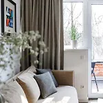 Appartamento Cosy With Balcony In Center