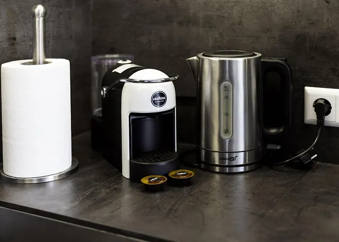 Cosy With Balcony In Center Апартаменты *